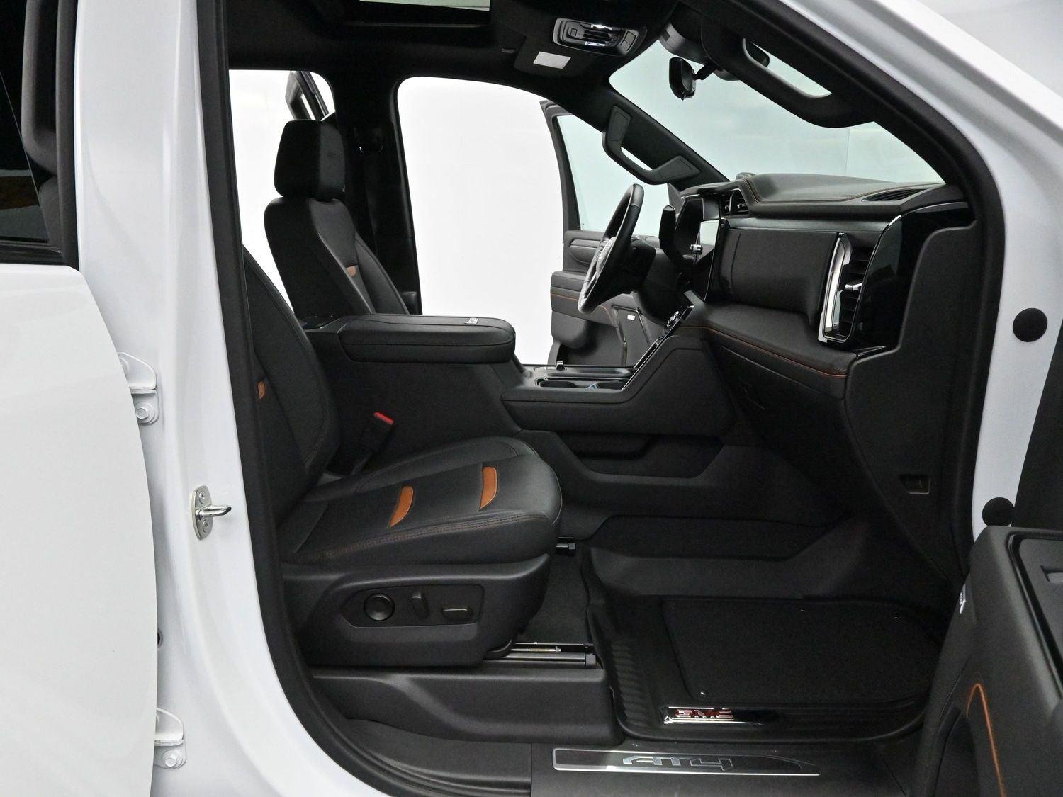 Used 2024 Summit White GMC AT4 image 31