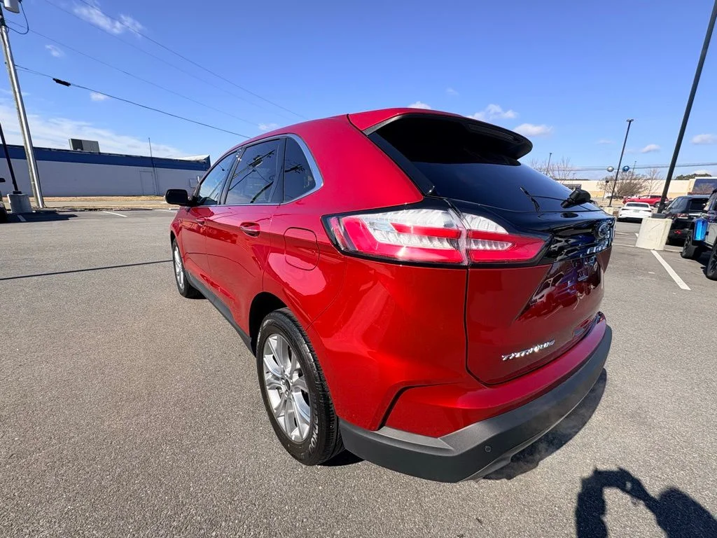 Used 2024 Red Ford Titanium image 10