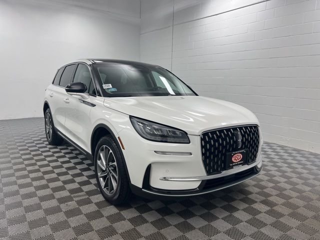 2023 Lincoln Corsair Base