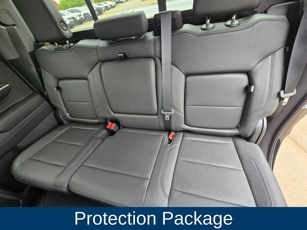 Used 2022 Black Chevrolet RST image 12