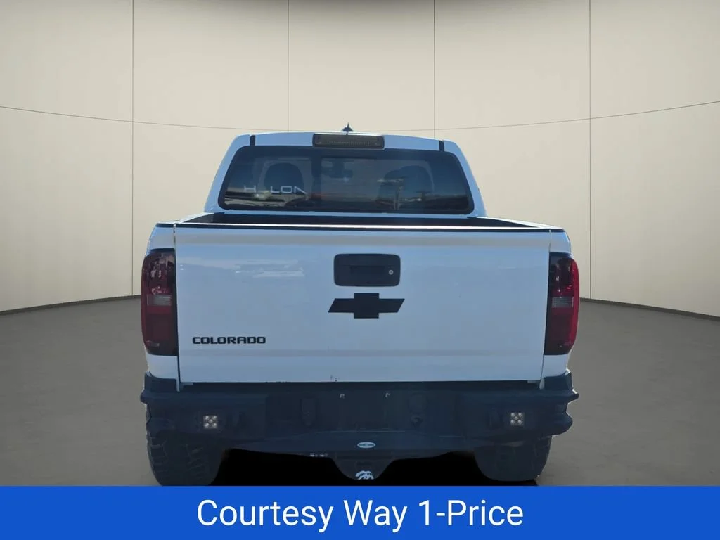 Used 2016 SUMMIT WHITE Chevrolet 4WD Z71 image 9