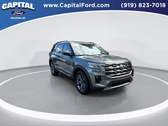 Used 2025 Gray Ford Active image 2