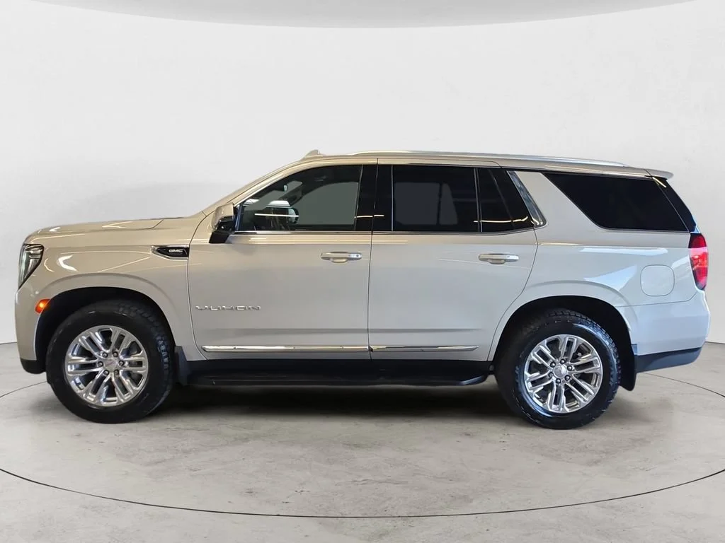Certified Used 2022 Pearl Beige Metallic GMC SLT image 12