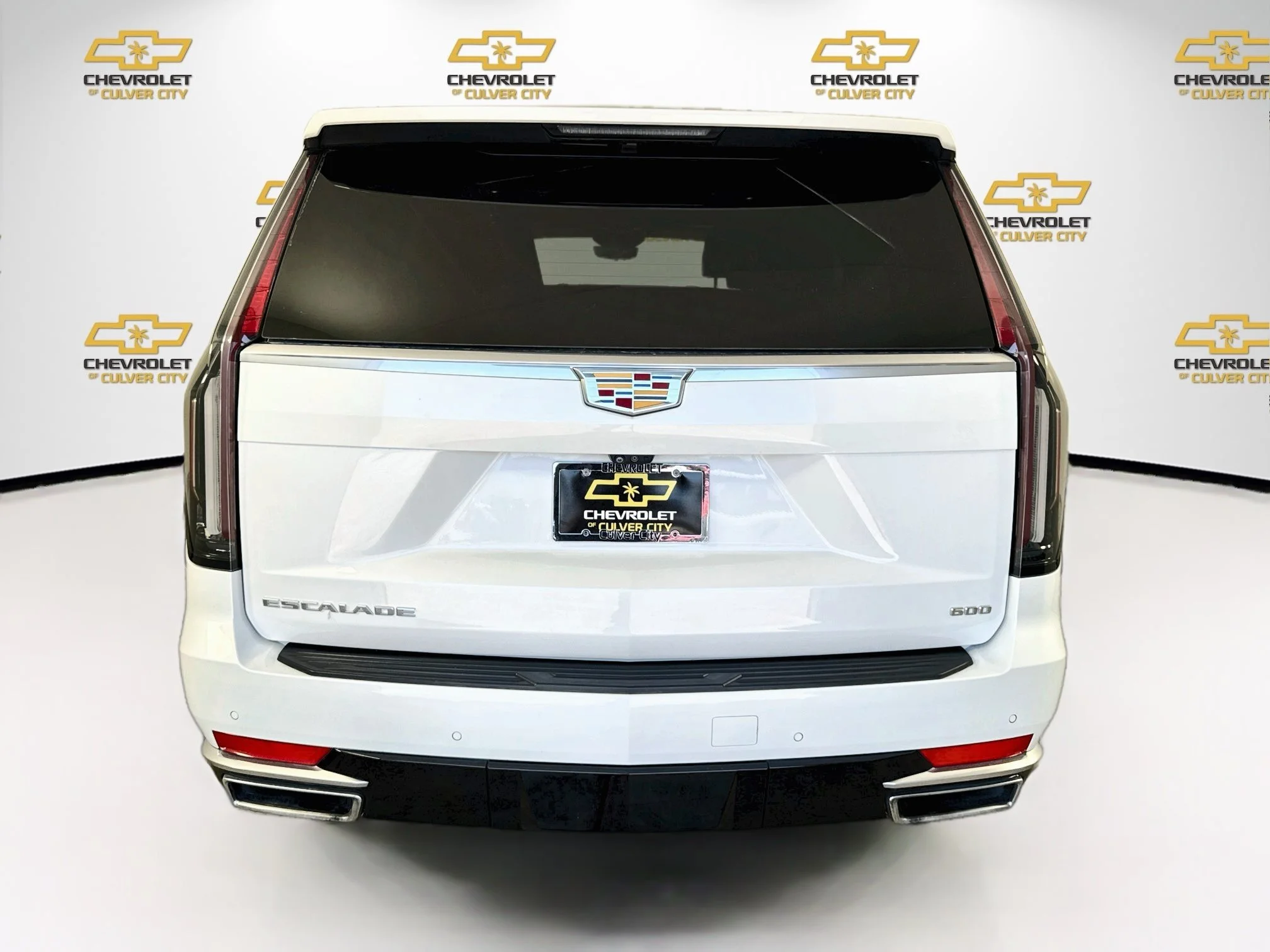 Used 2021 CRYSTAL WHITE TRICOAT Cadillac Premium Luxury image 7