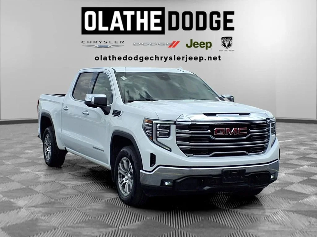 Certified Used 2024 White GMC SLT image 28