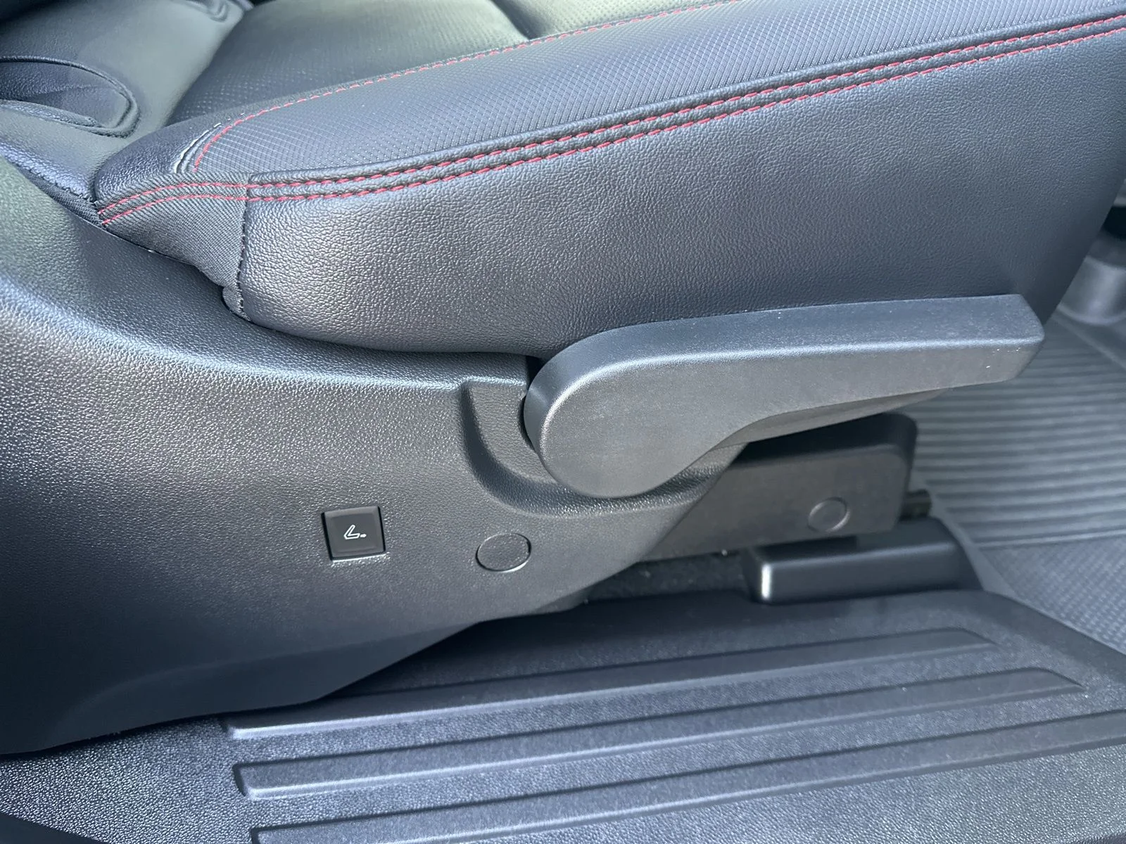 Used 2024 Gray Chevrolet RS image 39
