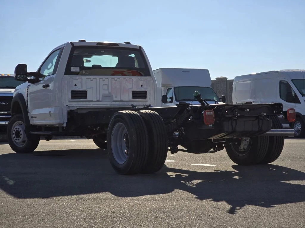 2025 Ford F-550 Super Duty Chassis Cab XL - Photo 21