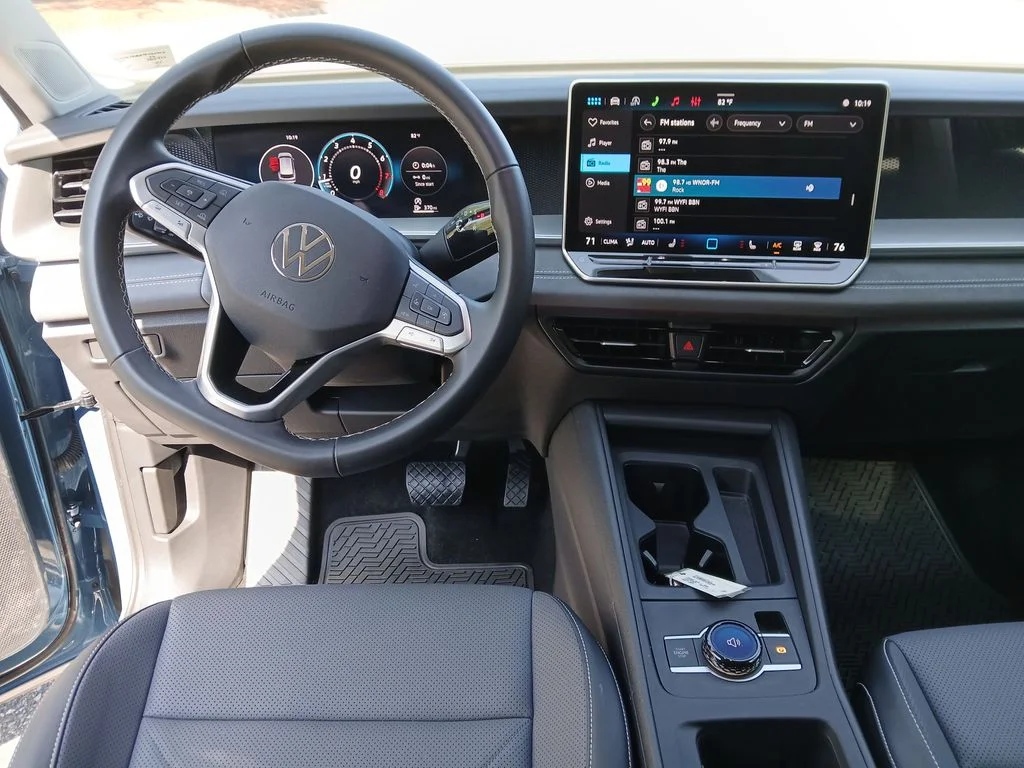 Certified Used 2026 Blue Volkswagen SE image 15