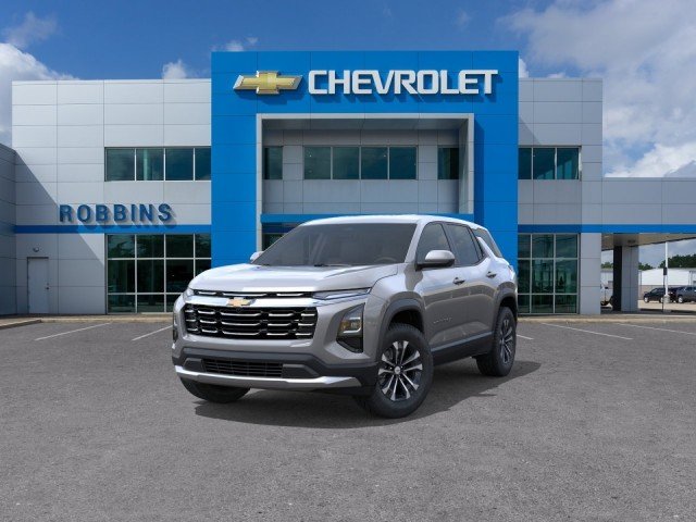 2027 Chevrolet Equinox LT - Photo 8