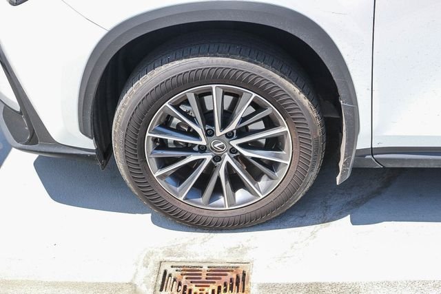 Certified Used 2025 EMINENT WHITE PEARL Lexus 350h Premium image 15
