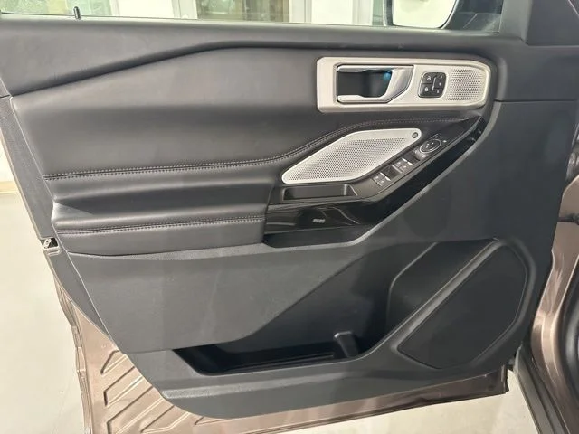 Used 2021 Gray Ford Platinum image 20