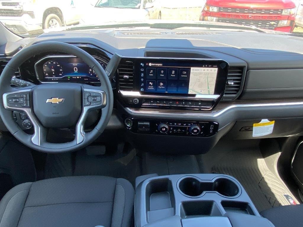 2025 Chevrolet Silverado 1500 LT - Photo 13