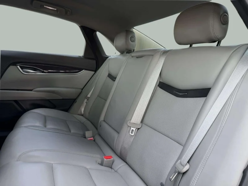 Used 2017 Silver Cadillac Luxury image 21