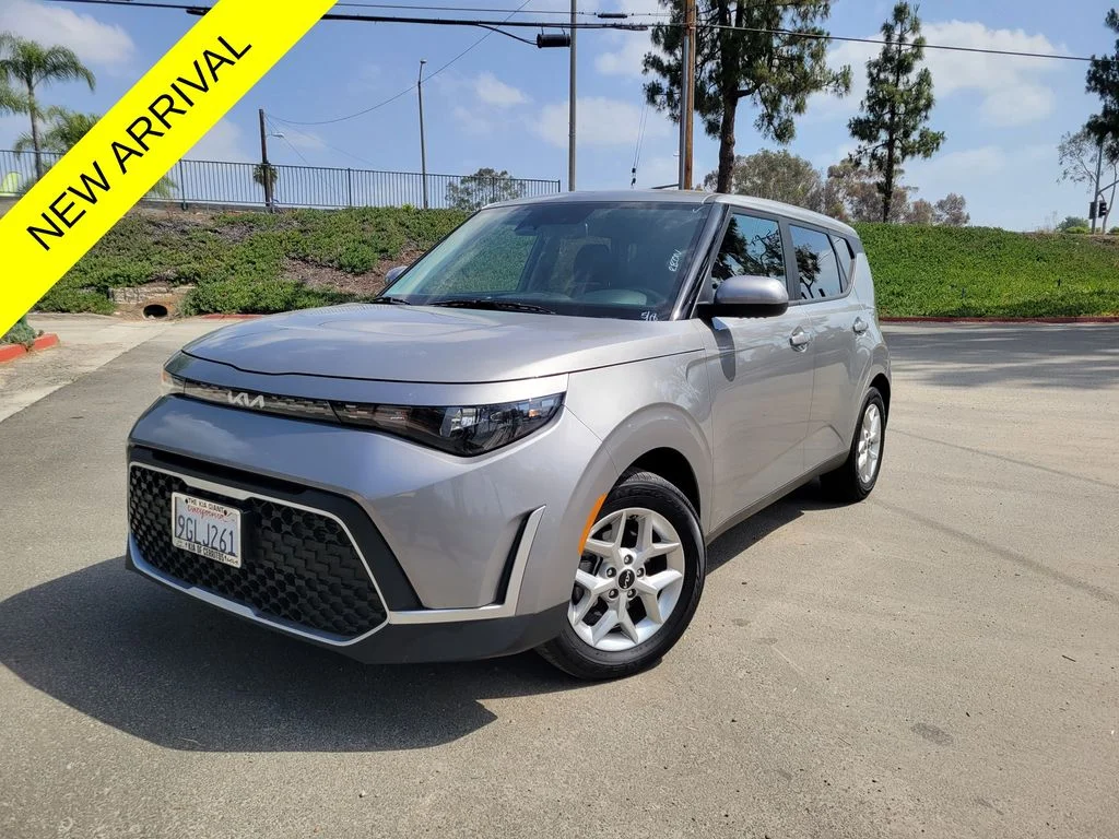 2023 Kia Soul 2.0L LX IVT's photo