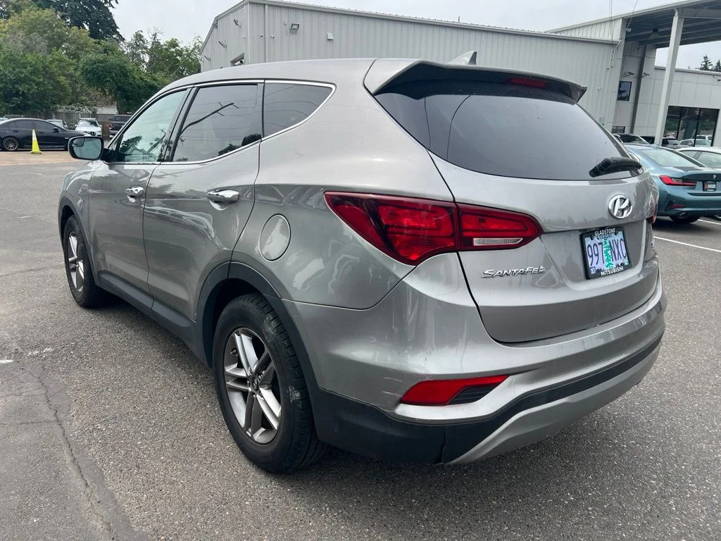 Used 2017 Gray Hyundai 2.4 Base image 5