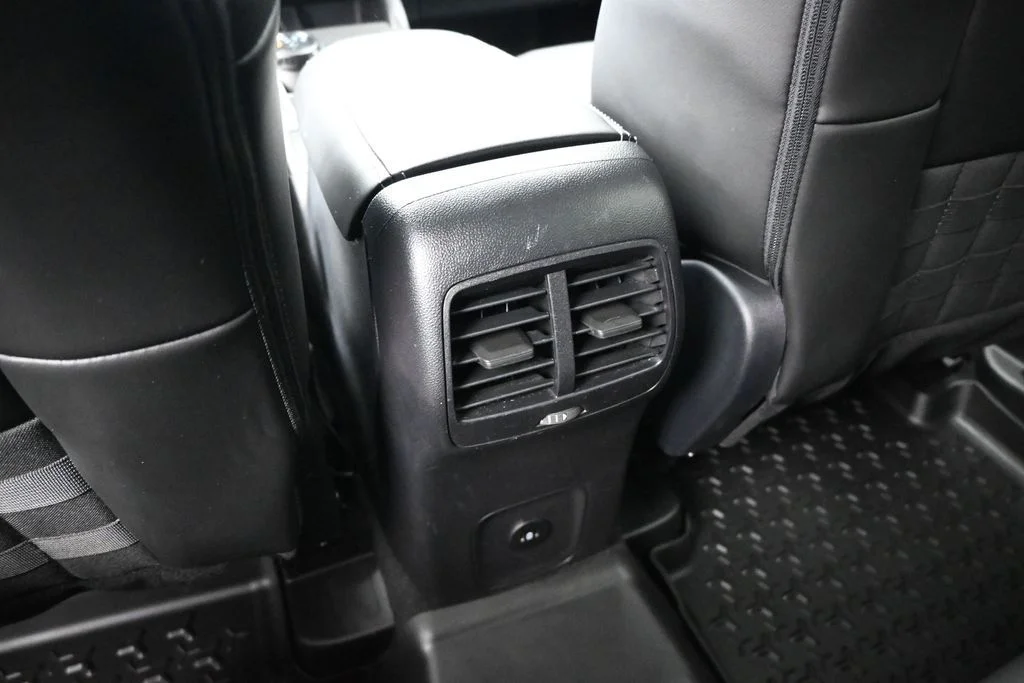 Certified Used 2025 Gray Ford Outer Banks image 21