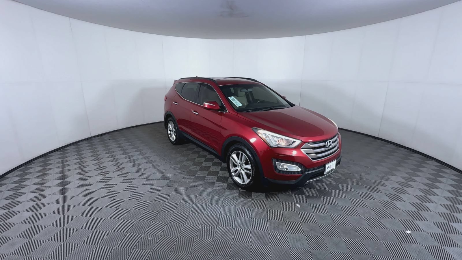 Used 2014 Serrano Red Hyundai  image 2
