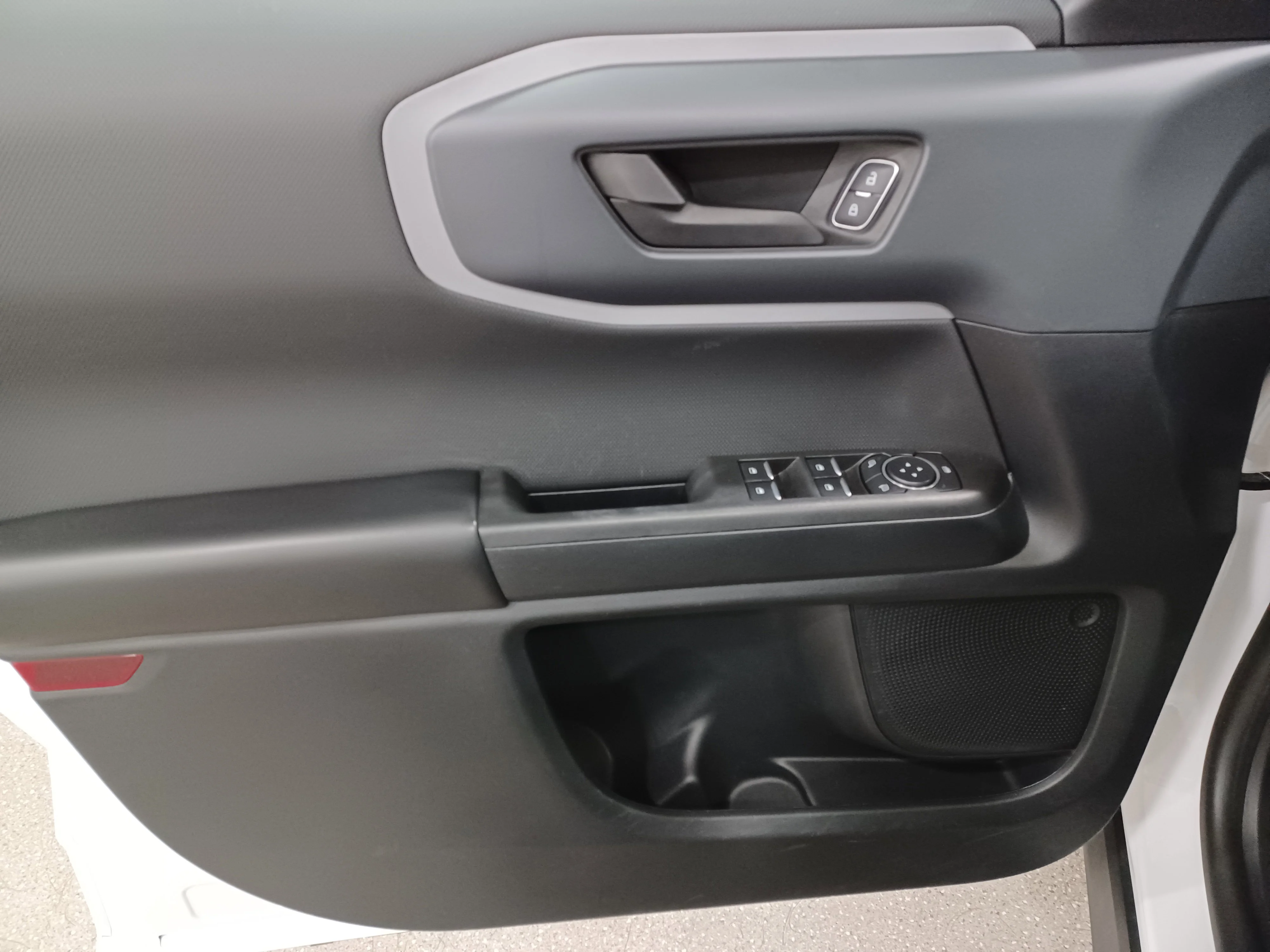 Certified Used 2022 Oxford White Ford Big Bend 4x4*Adaptive Cruise | Remote Start | Htd Seats | Sunroof | Htd Wheel | Blind Spot Detect image 8