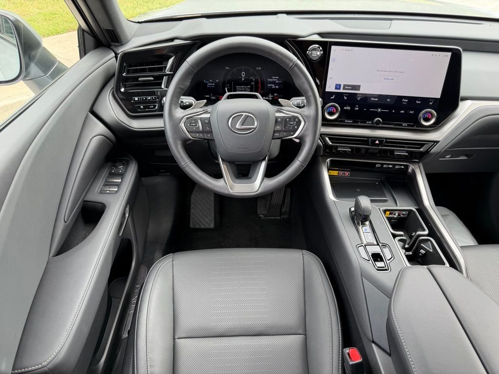 2025 Lexus TX Base - Photo 29