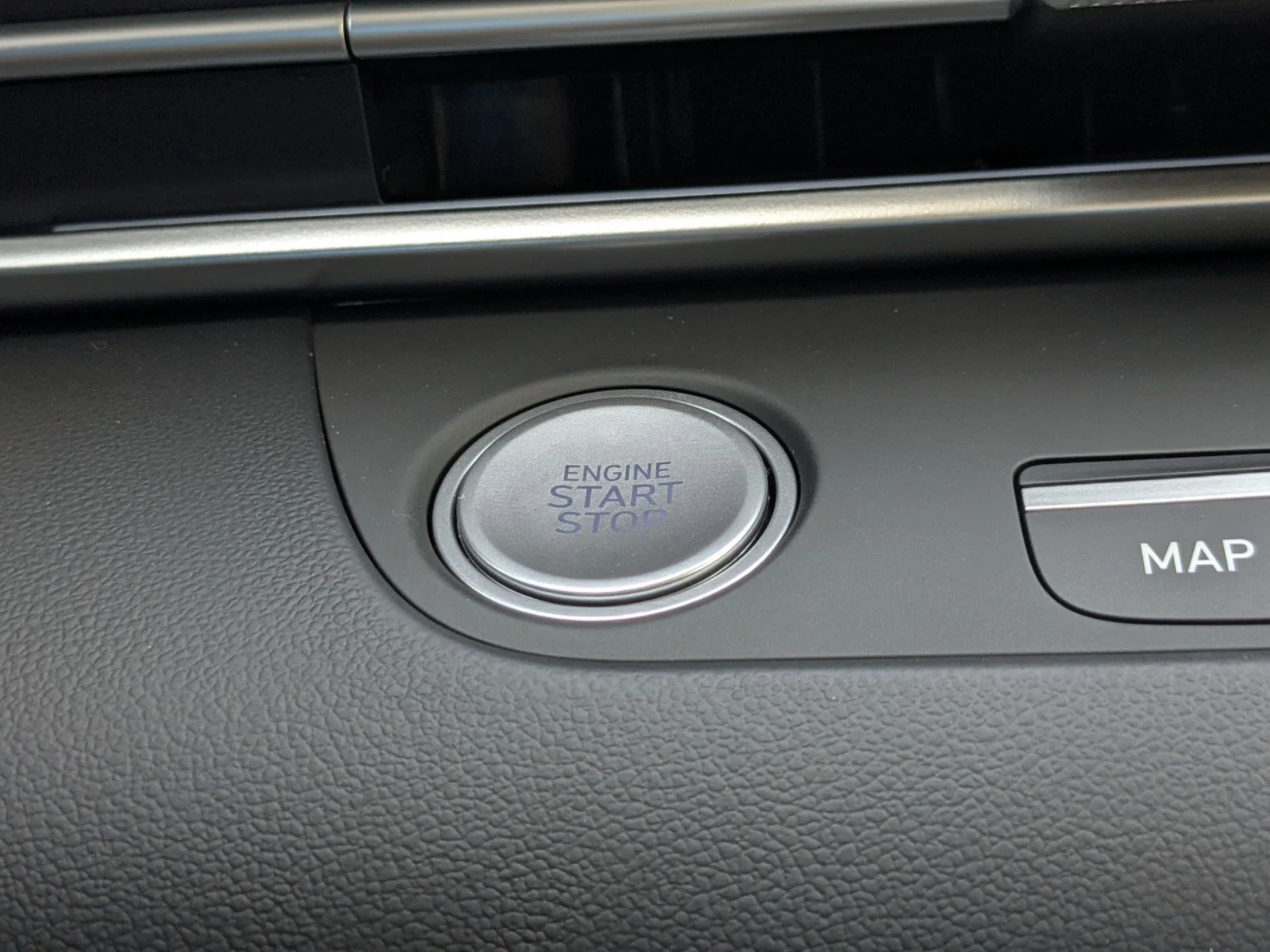 2025 Hyundai Elantra SEL - Photo 25