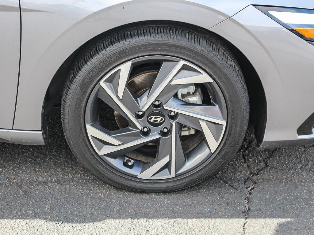 Used 2025 Silver Hyundai Limited image 13