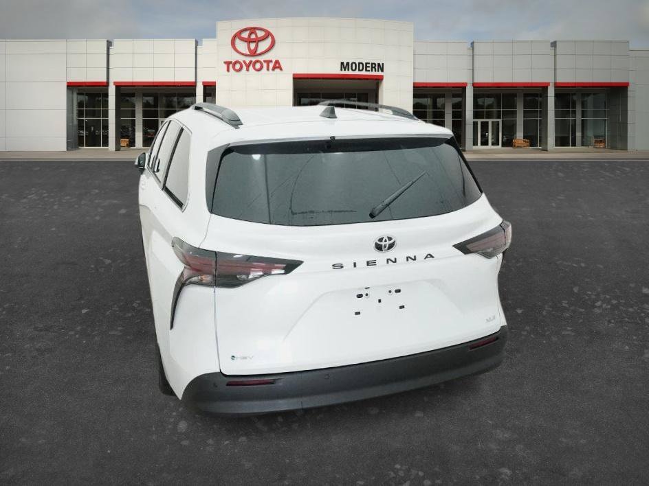 New 2026 Wind Chill Pearl Toyota XLE image 17