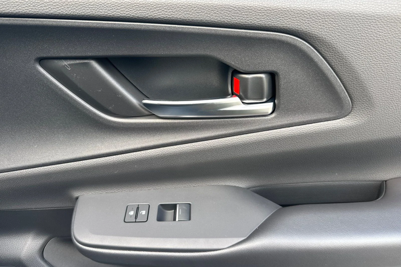 New 2027 Wind Chill Pearl Toyota XSE Premium image 20