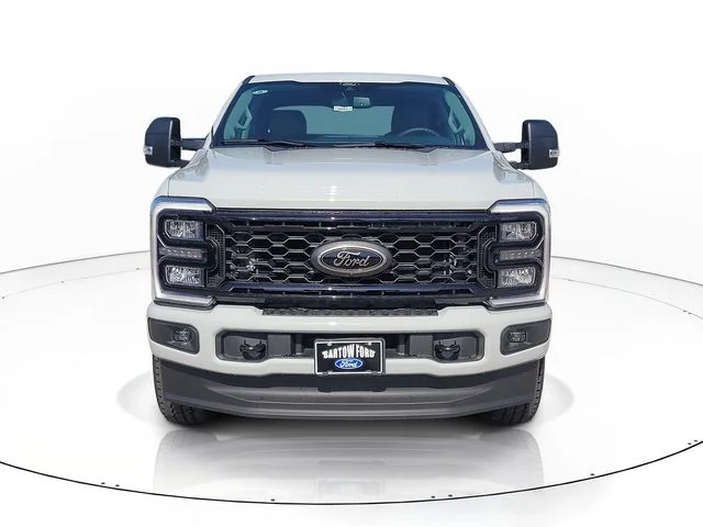 New 2026 Avalanche Ford XLT image 2