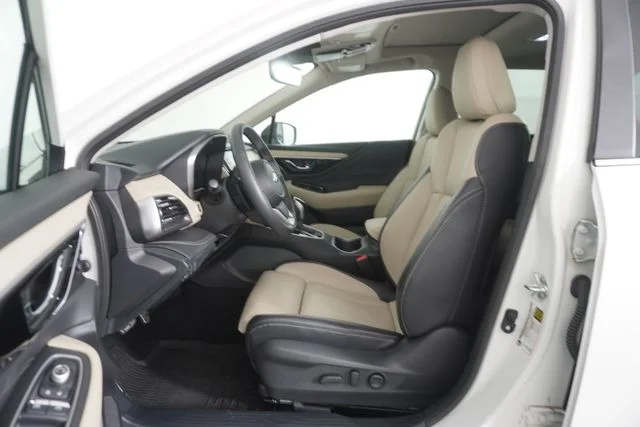 Certified Used 2025 Crystal White Pearl Subaru Limited image 19