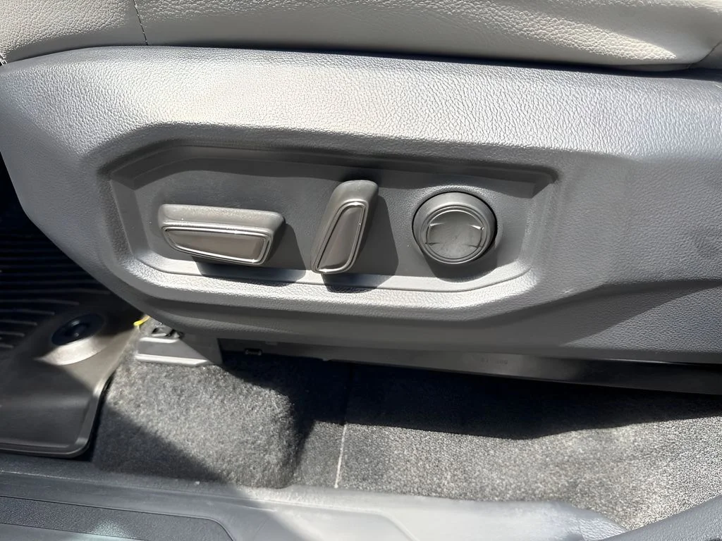 Used 2024 Red Toyota SR5 image 10