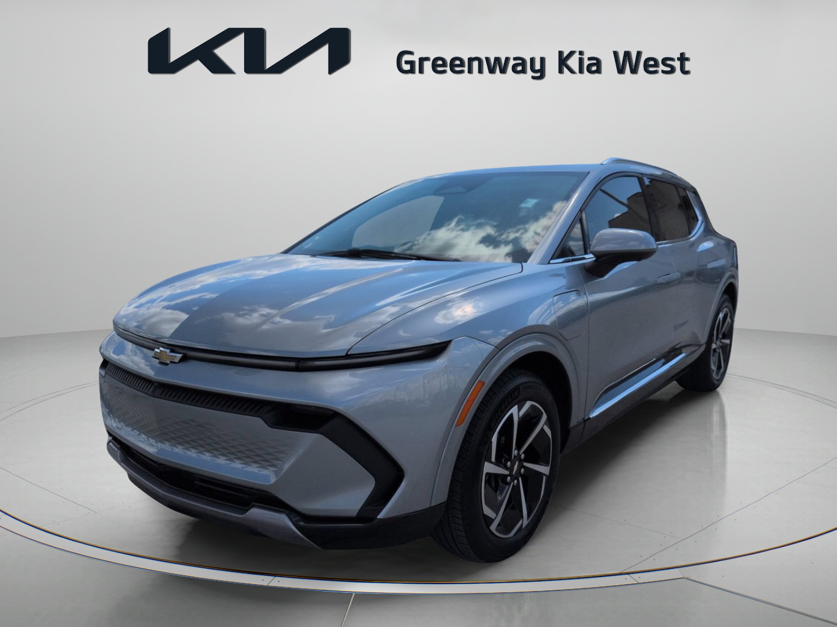 Used 2024 Sterling Gray Metallic Chevrolet LT image 5