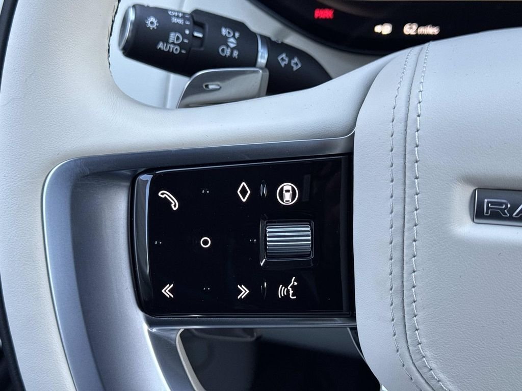 Certified Used 2024 Icy White SV Bespoke Special Effect Gloss Land Rover Autobiography image 30