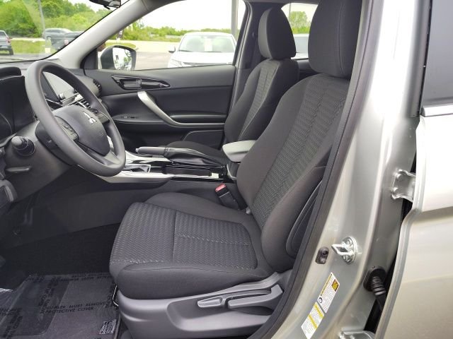 New 2026 Gray Mitsubishi ES image 14