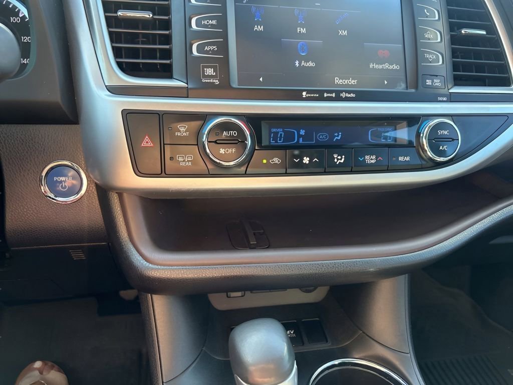 Used 2017 Blizzard Pearl Toyota Limited Platinum image 29