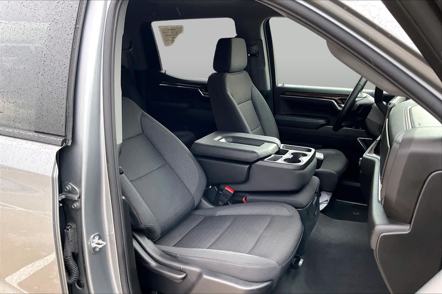 Used 2024 Sterling Gray Metallic Chevrolet LT image 9