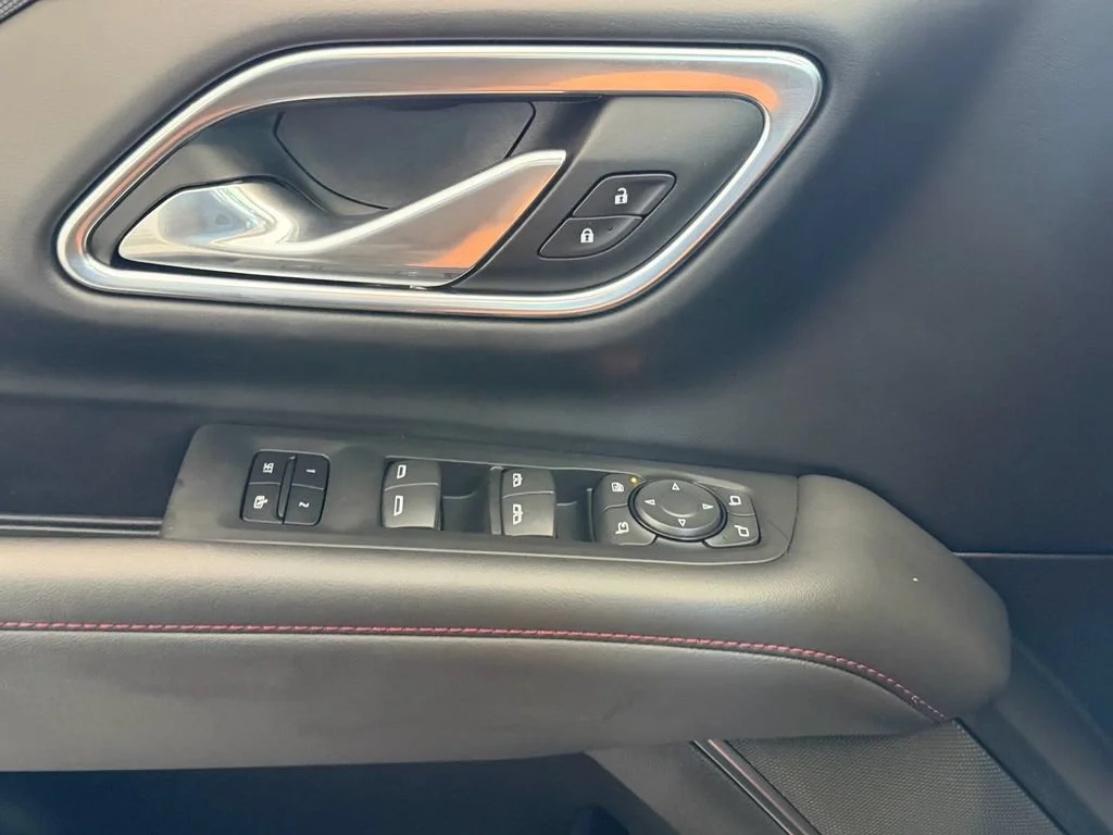 Used 2023 SUMMIT WHITE Chevrolet RST image 24