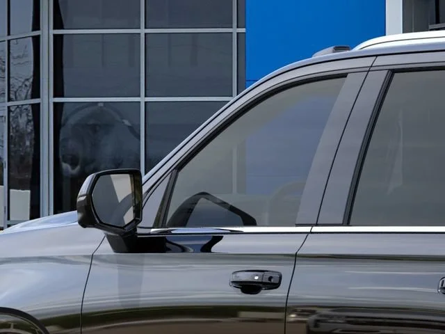 2026 Chevrolet Suburban LT - Photo 12