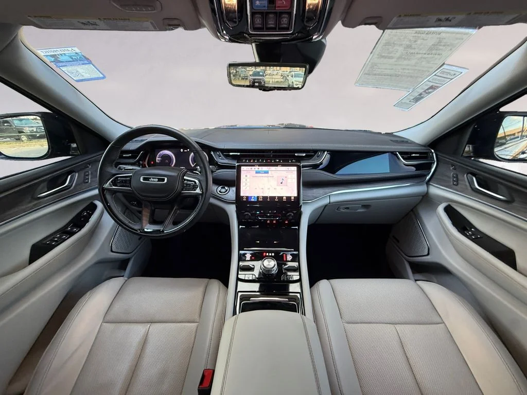 2023 Jeep Grand Cherokee L Overland - Photo 12