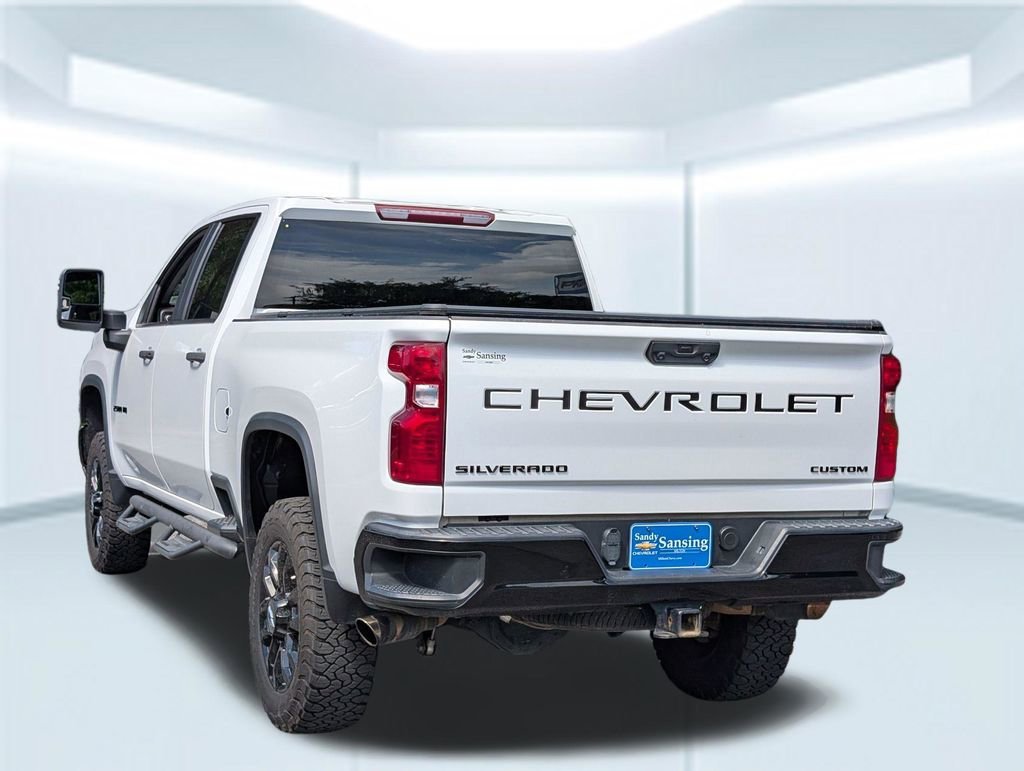 Used 2024 Summit White Chevrolet Custom image 4