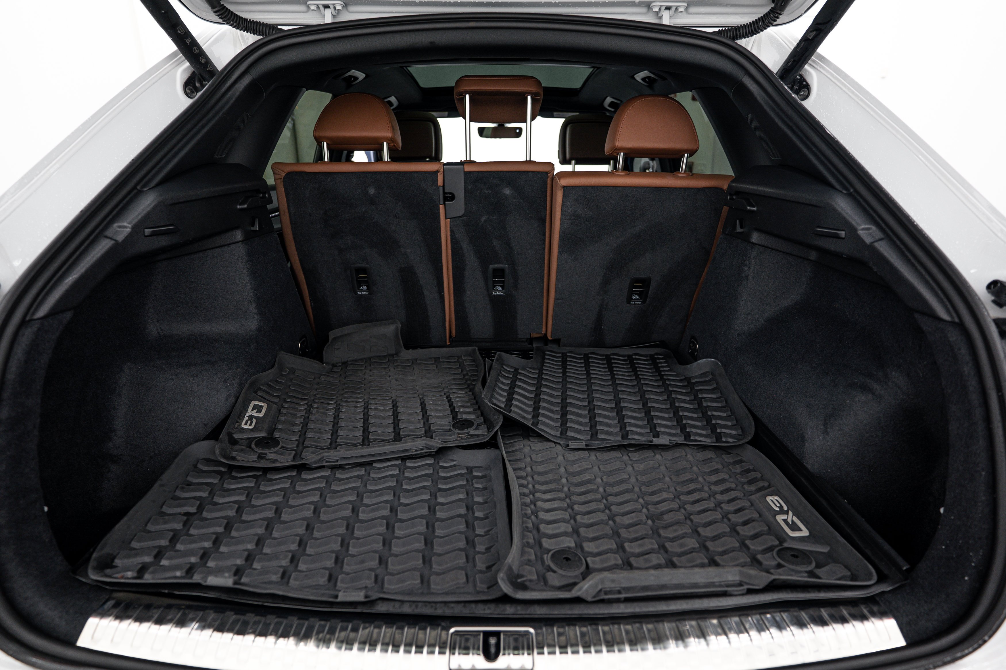 Used 2023 Summit White Chevrolet Premier image 19