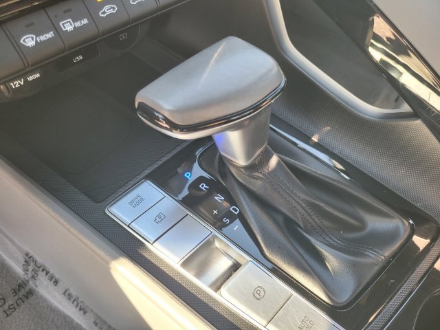 Certified Used 2025 Black Hyundai SEL Convenience image 20
