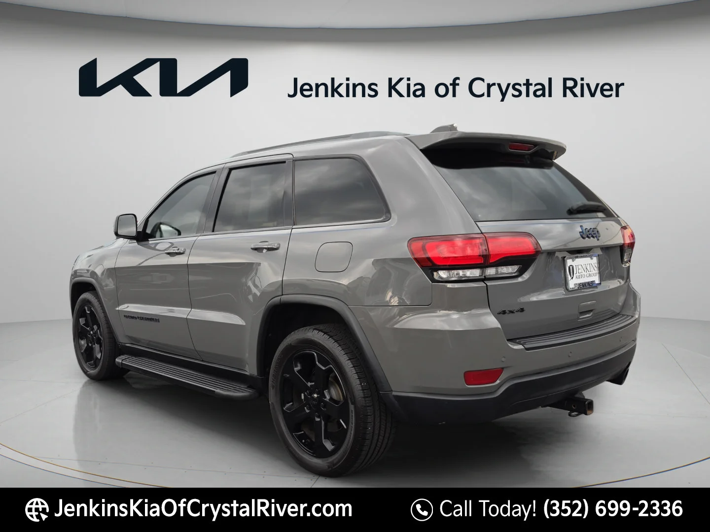 Used 2019 Sting-Gray Clearcoat Jeep Upland image 7