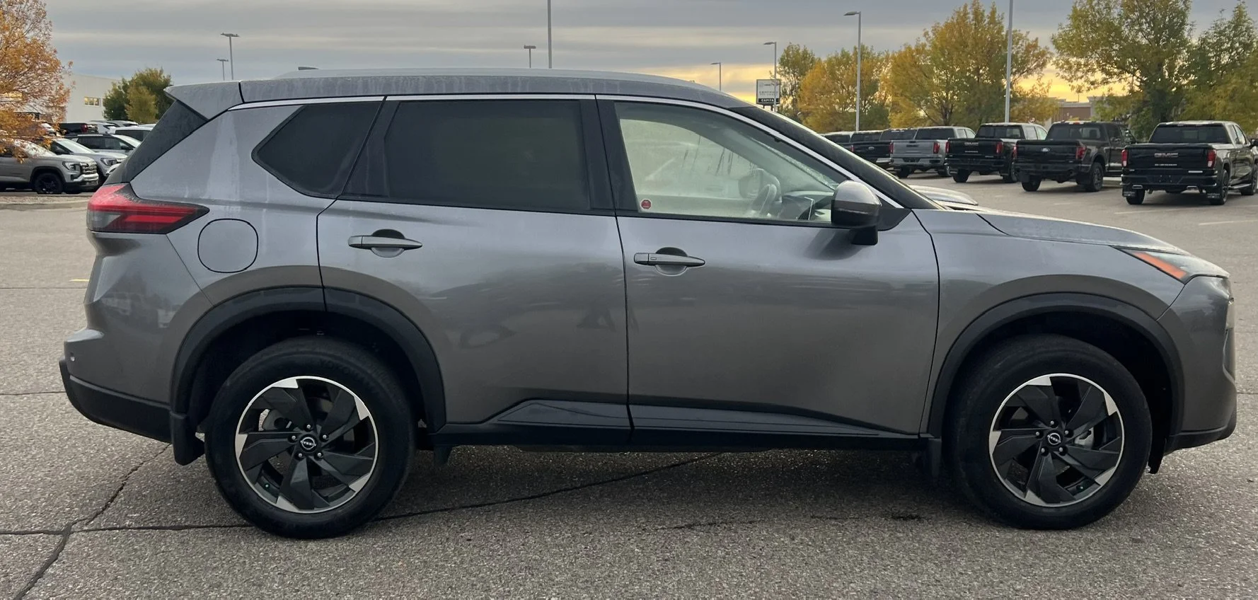 Used 2026 Gray Nissan SV Moonroof AWD image 6