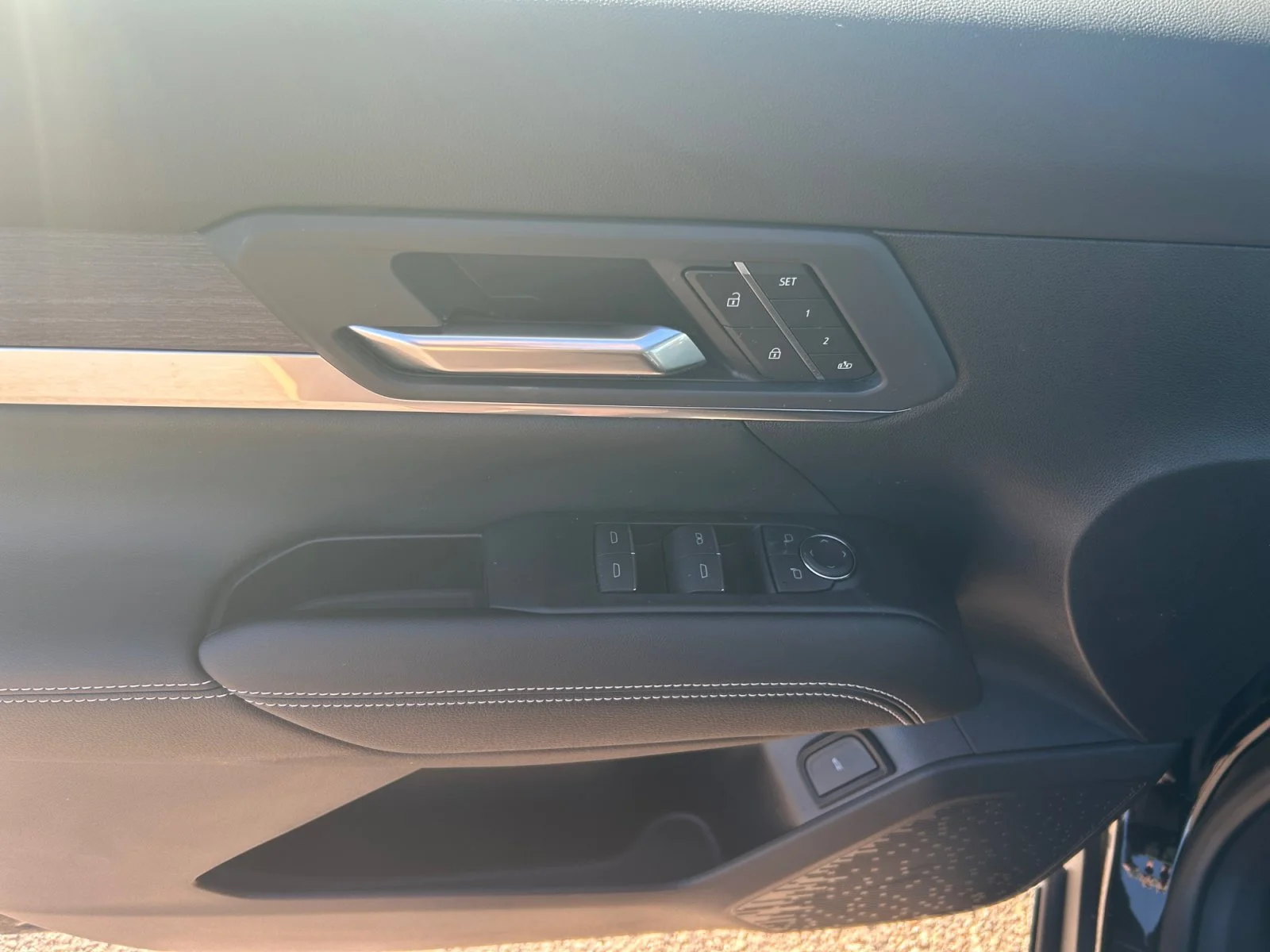New 2027 Ebony Twilight Metallic GMC AWD Denali image 17