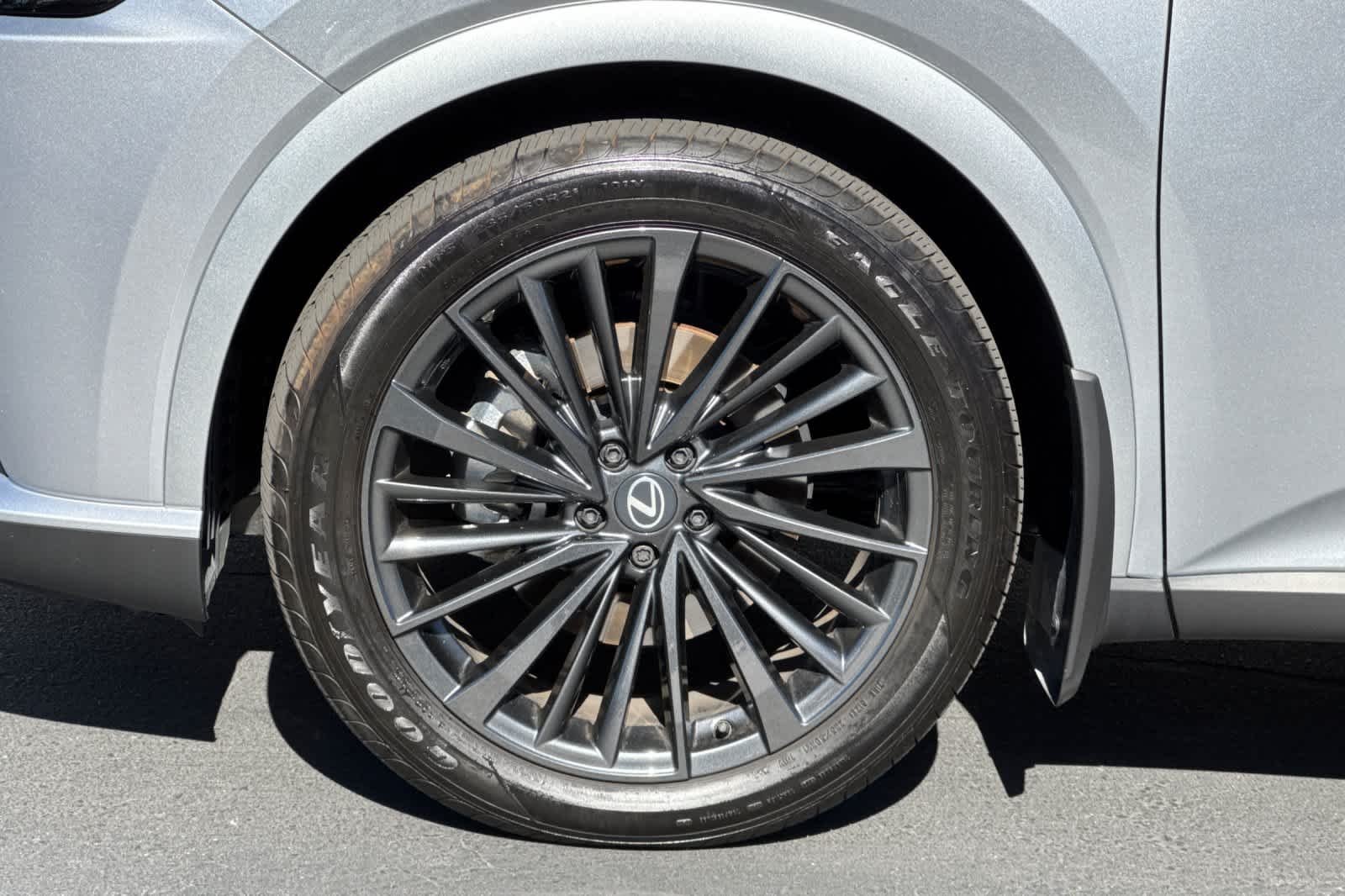 Certified Used 2026 Iridium Lexus Premium image 31