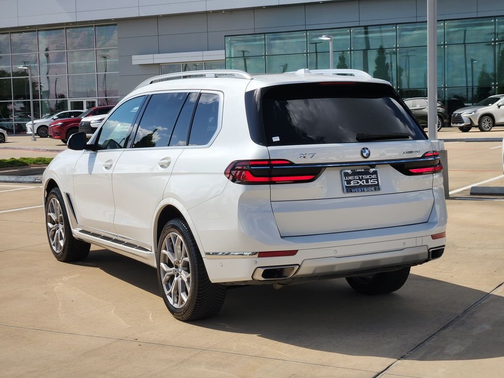 Used 2023 White Metallic BMW xDrive40i image 5