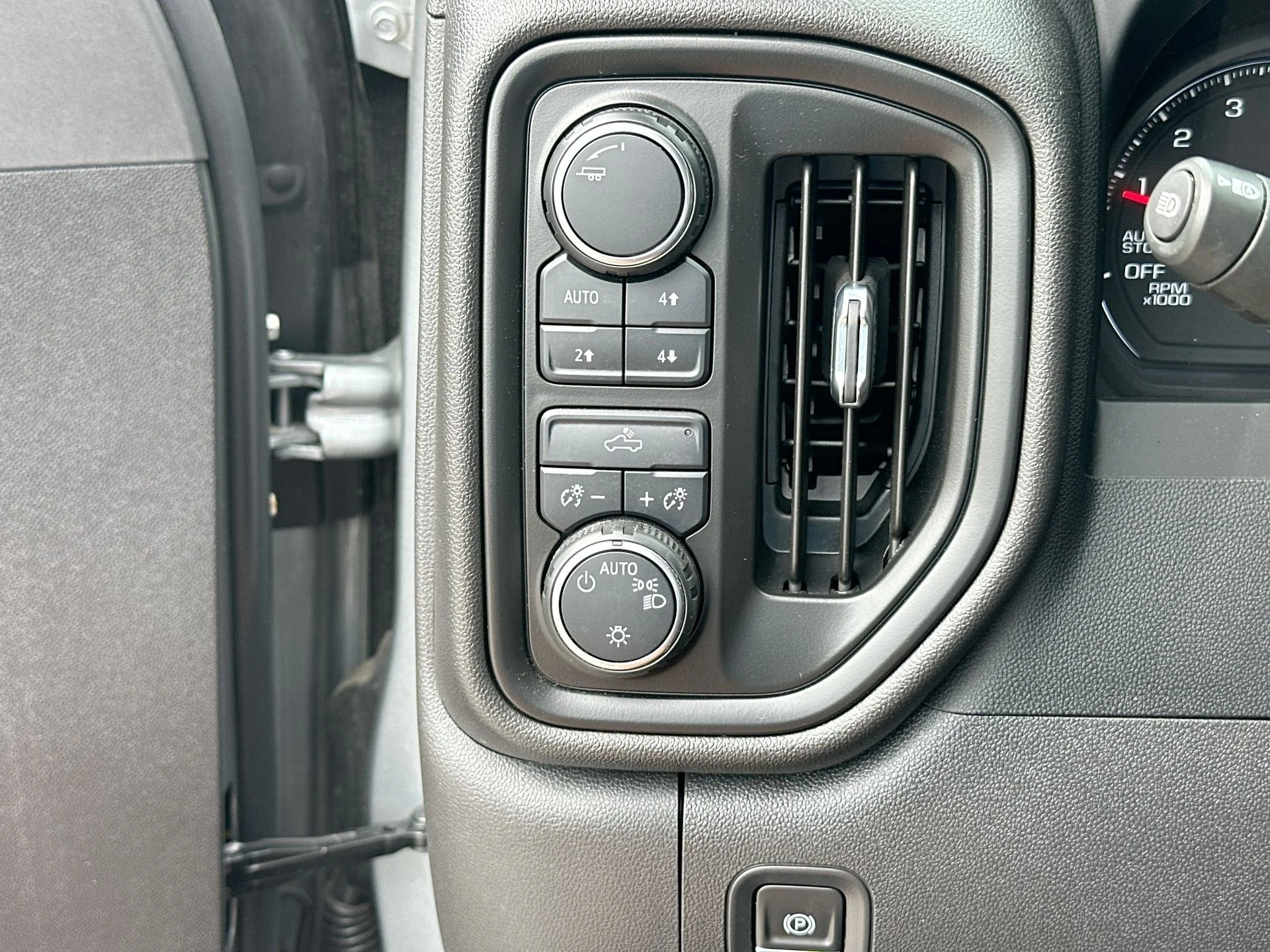 Certified Used 2024 Sterling Gray Metallic Chevrolet Custom Trail Boss image 18