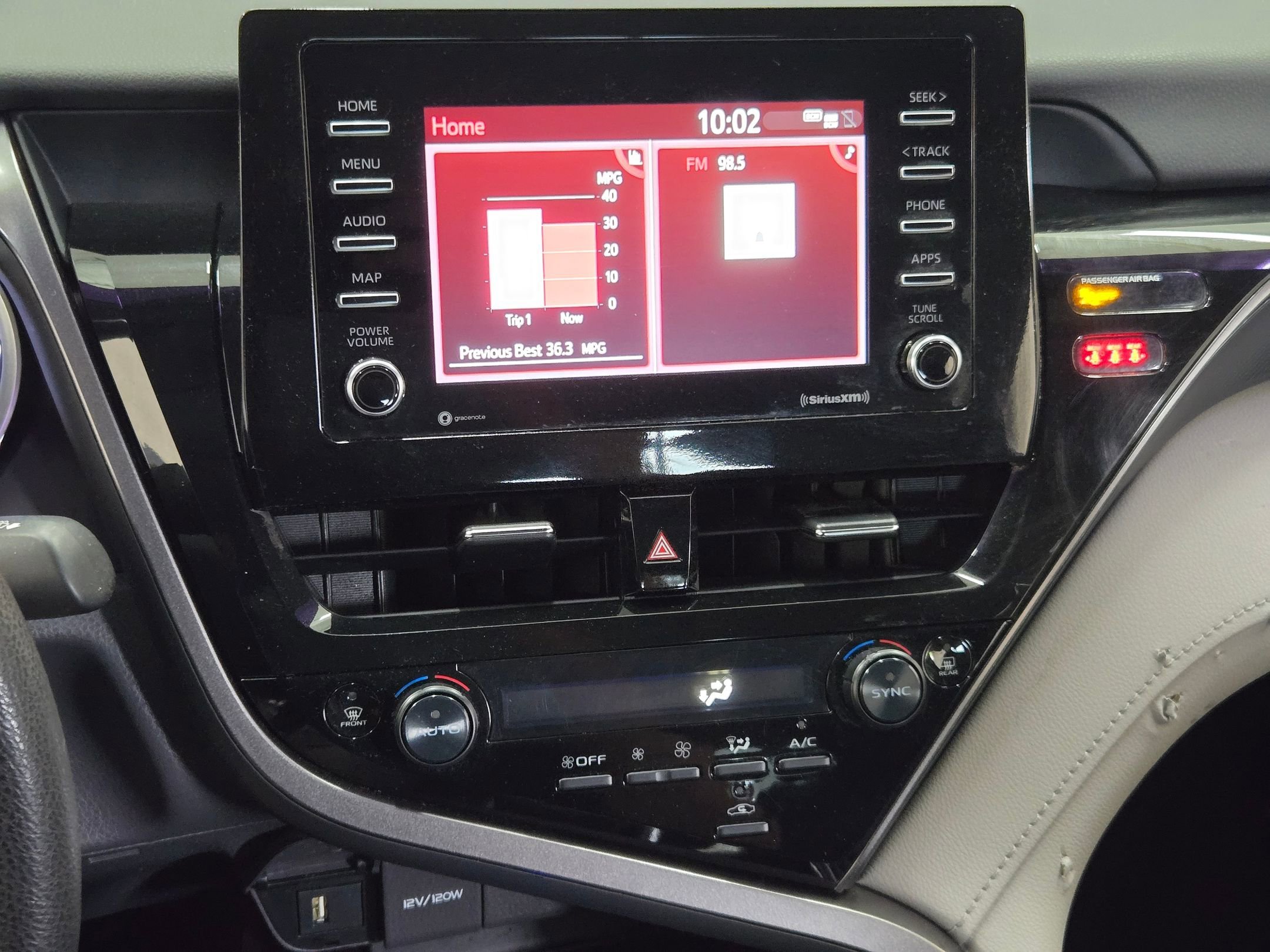 Used 2022 PREDAWN GRAY MI Toyota LE image 31