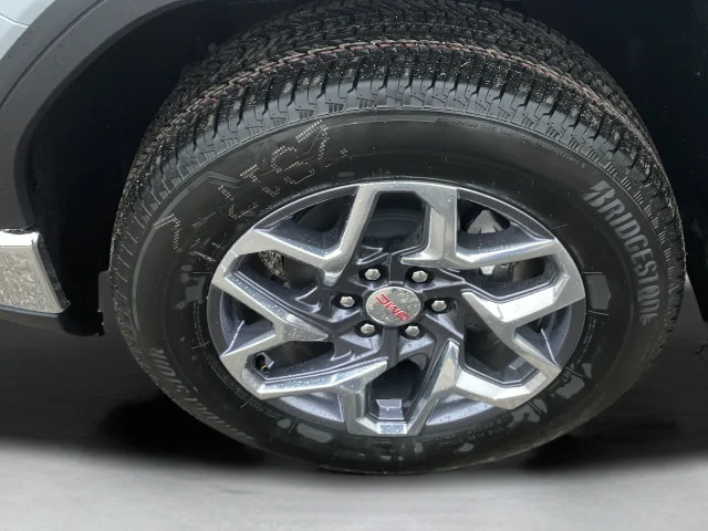 2026 GMC Sierra 1500 SLT - Photo 33