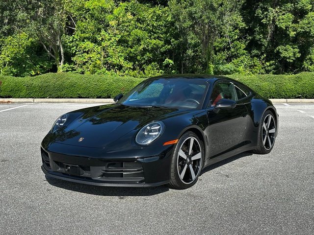 2025 Porsche 911 Carrera